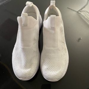 Avia womens slide on sneaker- 8.5